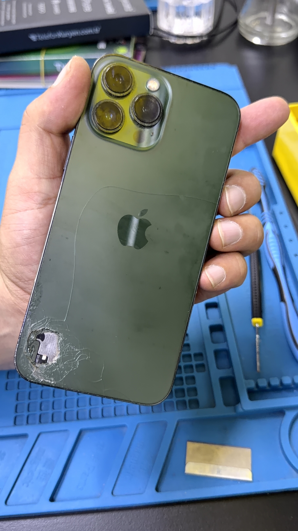 iPhone 15 Ekran Değişimi Antalya